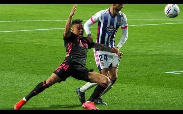 レアルのドミニカ人FW ベンゼマ負傷もゲームオーバー