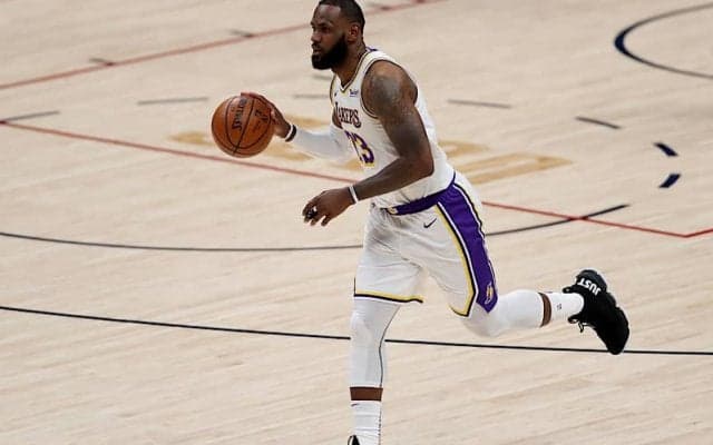 ダンカン・ロビンソンがレブロンのプレースタイルについて「彼の戦い方は戦略的で、まるでチェスのようだ」