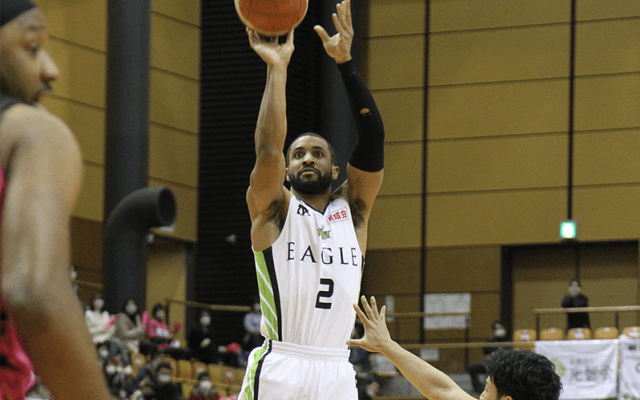 テイラーが残り16秒に“逆転弾”を沈めたレバンガ北海道、秋田ノーザンハピネッツを下し連敗脱出