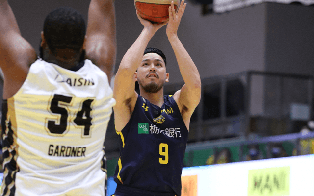 第1戦の不調を乗り越えた宇都宮ブレックス、3Pシュート攻勢でシーホース三河を撃破