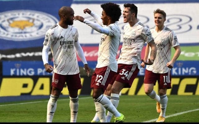 アーセナルがレスターに敵地で4試合ぶり白星！ダビド・ルイス、ラカゼット、ペペの3発で逆転勝利《プレミアリーグ》