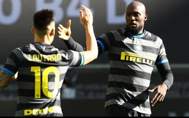 ルカクが全3ゴールに絡んだインテル、好調ジェノアに快勝で首位堅守《セリエA》