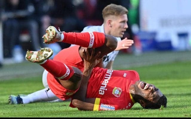 レバークーゼン、ユナイテッドから加入のフォス＝メンサーがヒザの前十字靭帯断裂