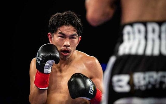 井岡一翔、黒くいかつい“艶消しベンツ”公開　重厚感にファン反響「目立ちますね」