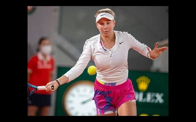  足首痛め欠場、土居美咲がLLに 