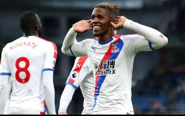 スカッとゴール！ 左右に相手DFを翻弄するC・パレスのエースFWのドリブル突破