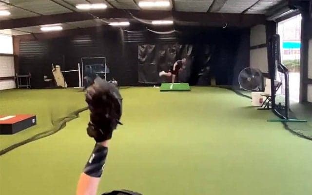 【MLB】捕手目線で“5球種の違い”がはっきりと…　21歳有望株が公開した驚異の投球動画