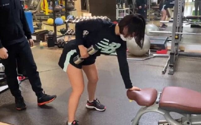 姿勢の悪さがゴルフに悪影響！？