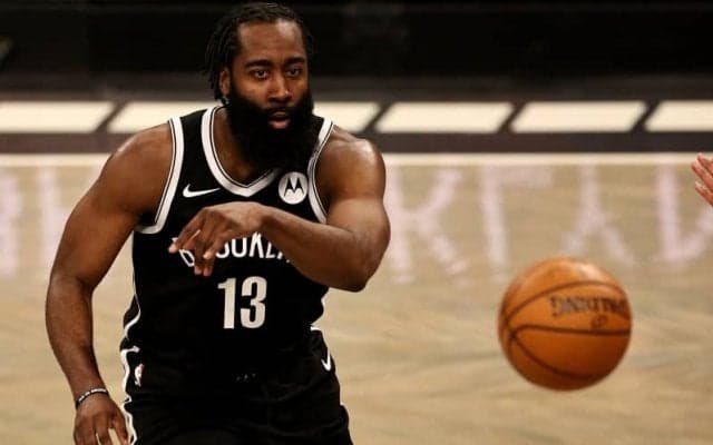 現役最高のチームプレーヤー？　スタッツに見るジェームズ・ハーデンの“変化”