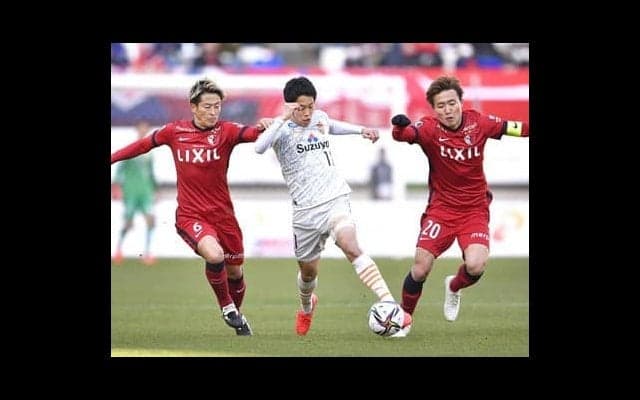 Ｊ開幕戦番狂わせ勝利の功労者は、世界でも希少なフィーゴ似ウイング