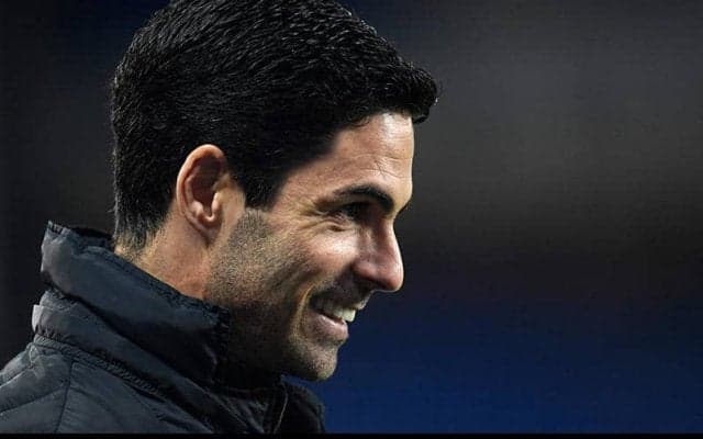 アルテタ監督がバルサ指揮官就任の噂を完全否定「アーセナルでこの上なく幸せ」