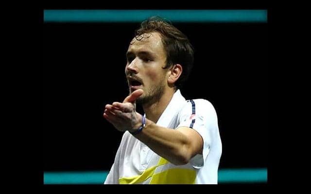  メド まさかの初戦敗退 