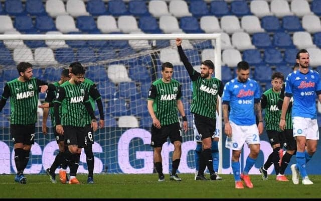 ナポリ、ラストプレーのPK被弾でサッスオーロに痛恨ドロー《セリエA》