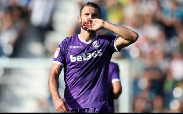 ゴール上部に突き刺さる一撃！大型DFが決めたパワフルなスーパーボレー/2018-19【インクレディブル・ゴールズ】