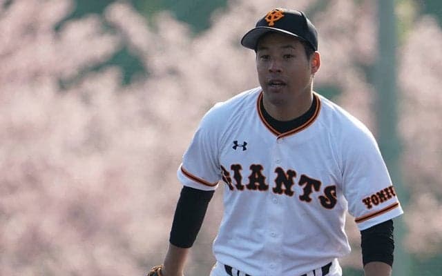 巨人高木京介が支配下復帰、背番号「57」　「精一杯、1軍で頑張っていきます」