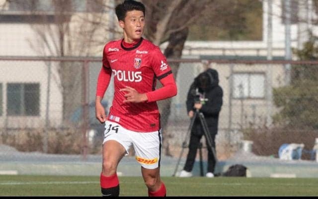 浦和DF藤原優大が左眼窩底骨折で手術…プロデビュー戦で全治4週間のケガ