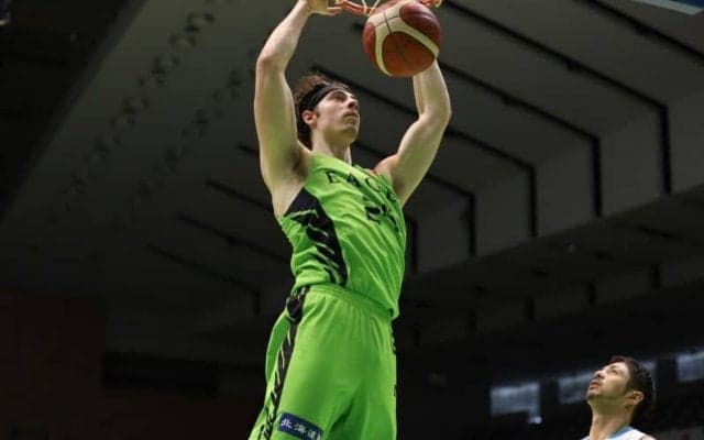 レバンガ北海道が広島ドラゴンフライズに競り勝つ、約1ヶ月半ぶりのホーム白星を掴む