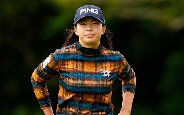 渋野日向子が6打差12位後退　緊迫したV争いの“欲”を痛感「いらない感情が増えた」