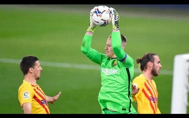 敵地８連勝記達成のバルサ 3度の決定機を阻止した「完璧」守護神に最高評価