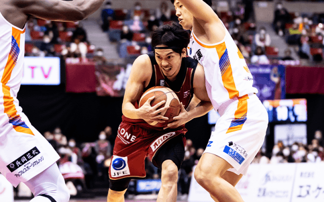 川崎ブレイブサンダースが新潟アルビレックスBBに100点ゲームの完勝、米須玲音もホームデビューを飾る