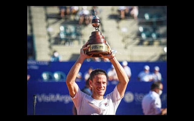  シュワルツマン 地元で優勝 