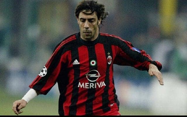 ミランの“マエストロ”ルイ・コスタが決めた痛烈グラウンダーミドル/2003-04【インクレディブル・ゴールズ】