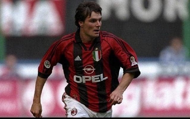 2回弾かれながらも捻じ込む！“グリー”ことグリエルミンピエトロが決めたパワフルな一撃/1998-99【インクレディブル・ゴールズ】