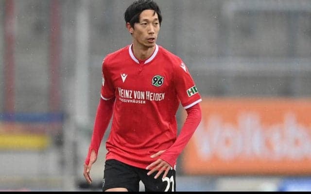 「寿司の国」解説者の発言が炎上し降板、ハノーファーDF室屋成が人種差別騒動に巻き込まれる