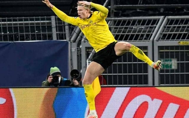 強靭ハーランド、相手吹き飛ぶ“ゴール前のぶつかり合い”に米記者驚愕「本当に怪獣」