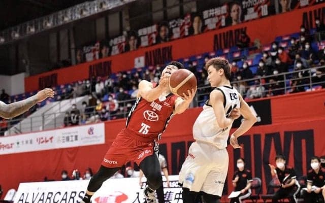 第25節のベストオブタフショット…1位は小酒部泰暉のバスケットカウント