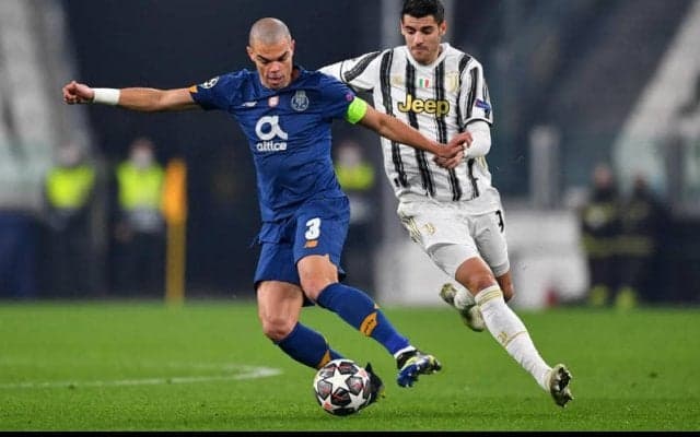 衰え見せずCLベスト8進出に貢献のペペ、イングランド代表OBも絶賛「若手のお手本になる」