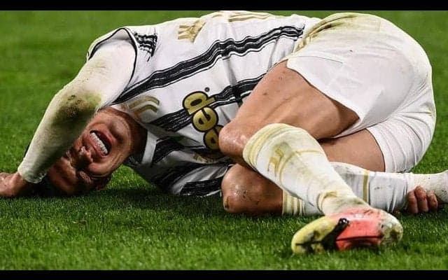 クリロナにとって屈辱的な敗戦...股を抜かれて決勝弾を許す