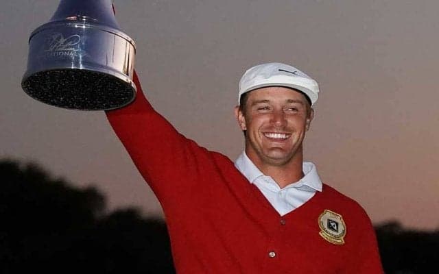 デシャンボー、ハッキリ分かる“5年間の肉体進化”が反響拡大「少年と大人くらいの差」