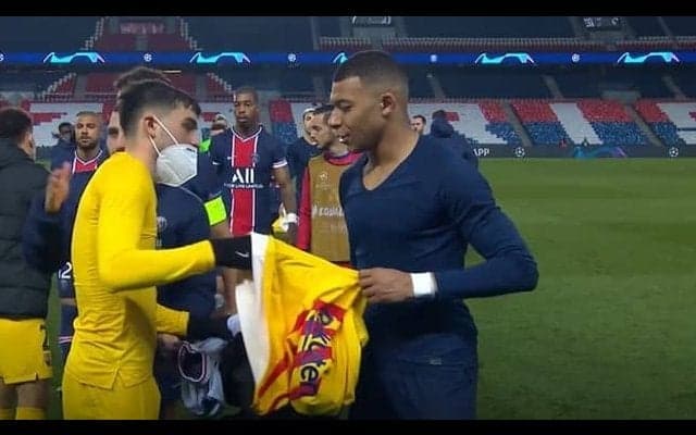 エムバペとユニ交換したペドリがメッシと比較「才能と将来性はあるが...」