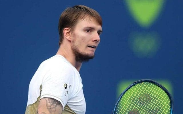 マッチポイントでまさか…　アンダーサーブに海外賛否「紛れもない戦術」「敬意を欠く」