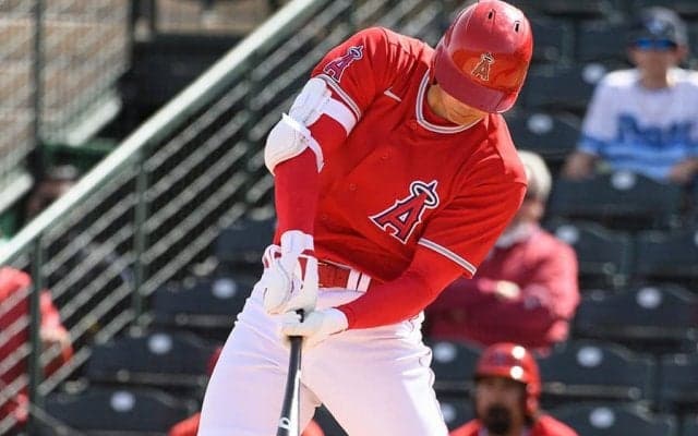 【MLB】大谷翔平、第1打席でシフト破る左前打でOP戦5試合連続安打！　通算128勝右腕から快音