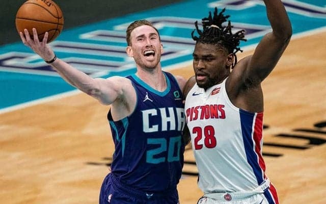 【NBA】何をやっても上手くいかない　50秒間のドタバタ劇に米笑撃「最高だ」「恥ずかしい」