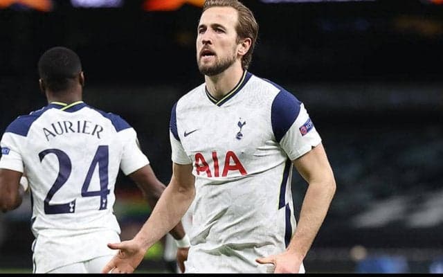 敵将唸らせたケインにモウも賛辞！ 交代後アイシングもNLダービー出場に「私は大丈夫だと確信」