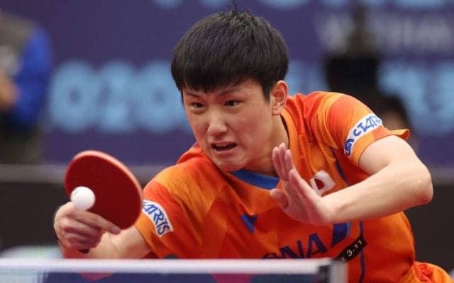 張本智和、決勝進出　五輪銅メダリストにリベンジ＜WTTスターコンテンダードーハ＞