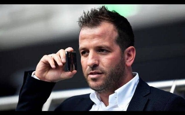 2010年マドリーを去った元オランダ代表「エジルを買う」モウリーニョへ賛美