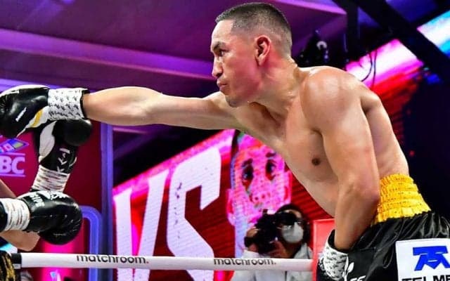 エストラーダが判定で王座統一　ロマゴンとの死闘制す、井岡一翔と統一戦なるか