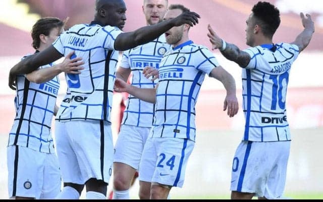 ルカク&ラウタロ弾の首位インテルがトリノに苦戦も怒涛の8連勝《セリエA》