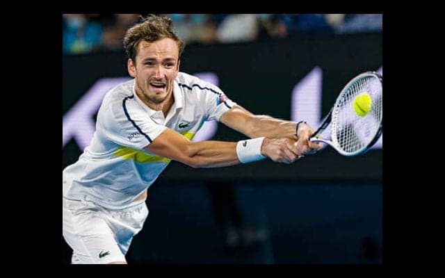  メドベージェフ 通算10勝目 