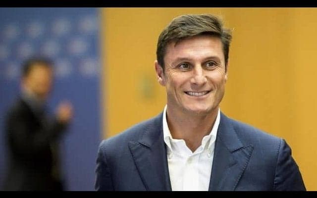 インテル副会長サネッティ「メッシはバルセロナで続けると思う」