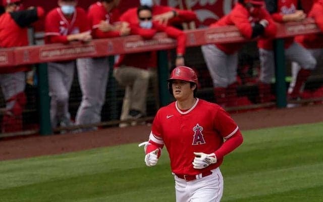 【MLB】大谷翔平、2打席連続“逆方向弾”に米記者驚愕「バカみたいなパワー」「ゾーンに入った」