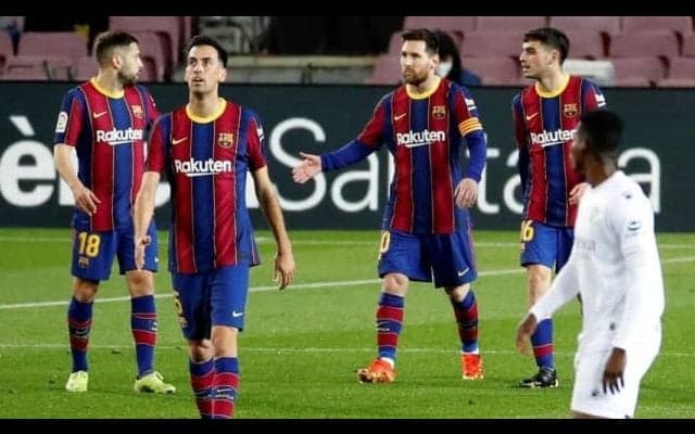 2ゴールで767試合出場の偉業に華を添えた「生ける伝説」に満点評価