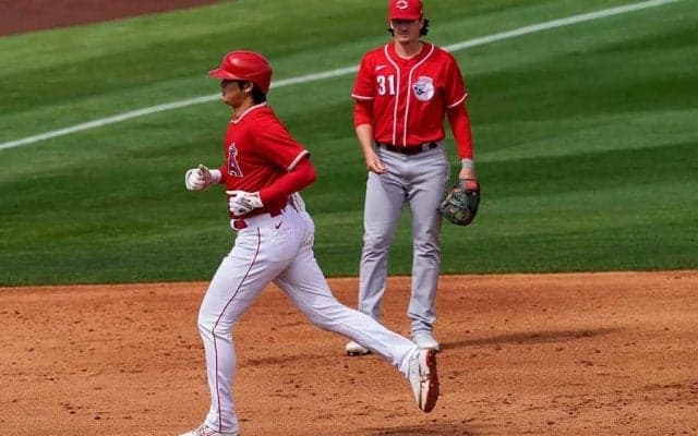 【MLB】大谷翔平シフト？　レッズ外野手の守備陣形に米記者注目「かなり逆方向に守っている」