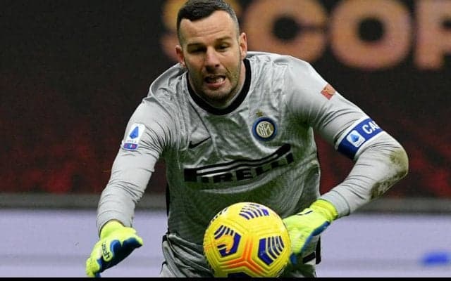 ハンダノビッチがコロナ陽性に、代表ウィーク前のサッスオーロ戦欠場へ