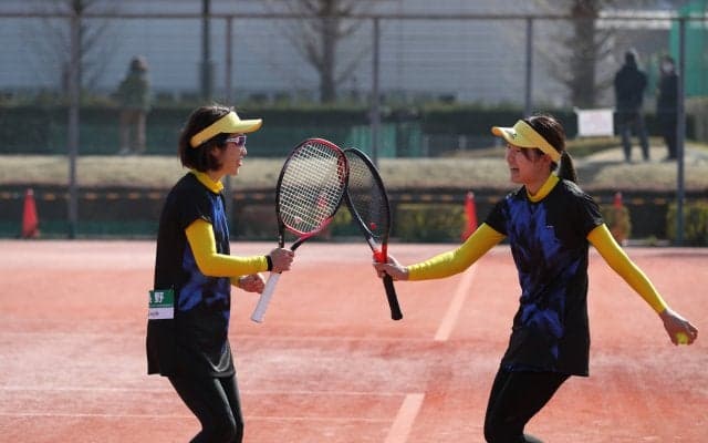 「ソニー生命カップ 全国レディーステニス大会」１回戦で埼玉、東京、福岡、神奈川、愛知がそれぞれ勝利し、準々決勝に進出