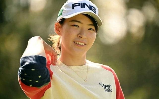 渋野日向子、初の契約スポンサー大会へ　笑顔で会見「カードはもちろんTポイント」